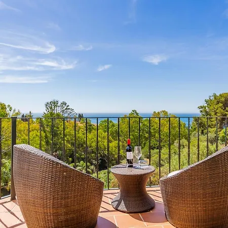 Tranquil 2 Bed With Private Pool + Sea View! Villa