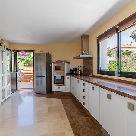 Tranquil 2 Bed With Private Pool + Sea View! Benalmadena