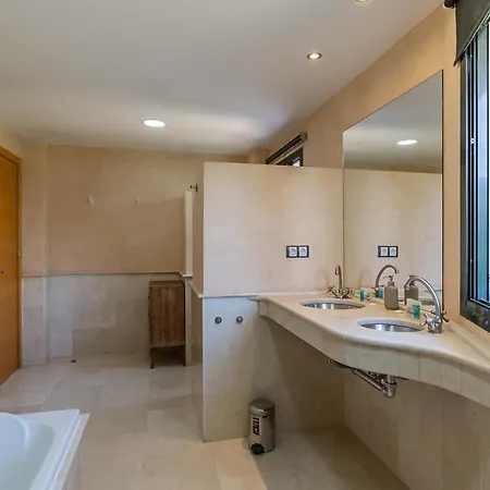 Villa Tranquil 2 Bed With Private Pool + Sea View! Benalmadena