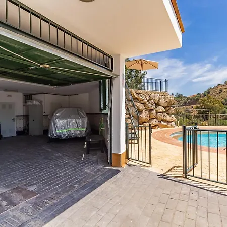 Villa Tranquil 2 Bed With Private Pool + Sea View! Benalmadena