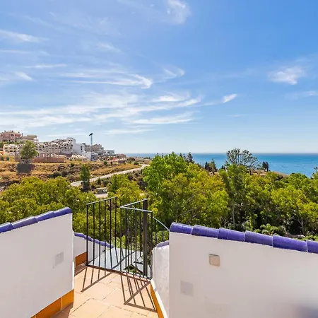 Tranquil 2 Bed With Private Pool + Sea View!